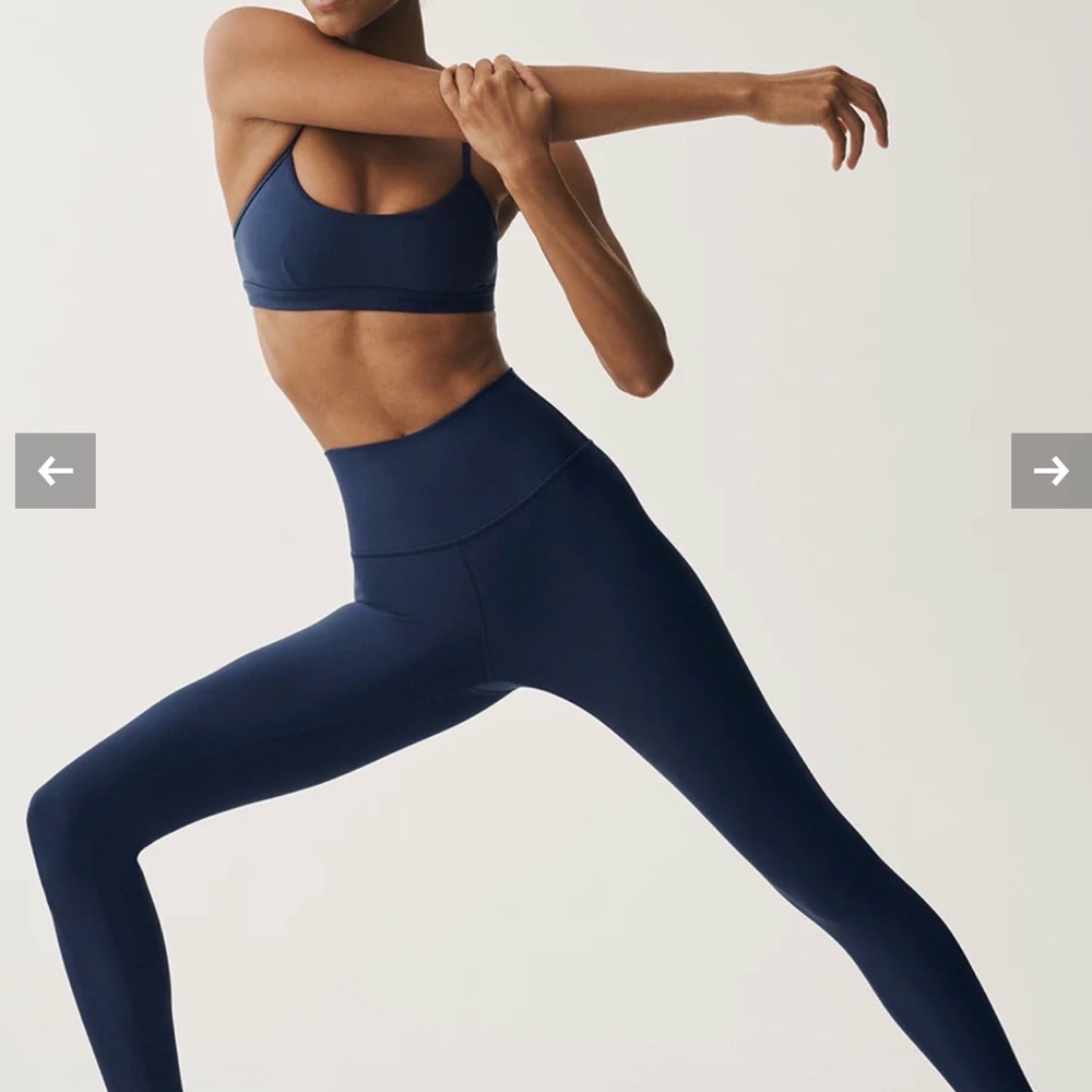 Alo Yoga 7/8 High-Waist Airlift Leggings and bra set Navy